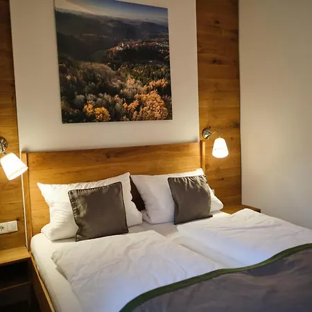 Wirtshaus Im Schloss Fuersteneck *